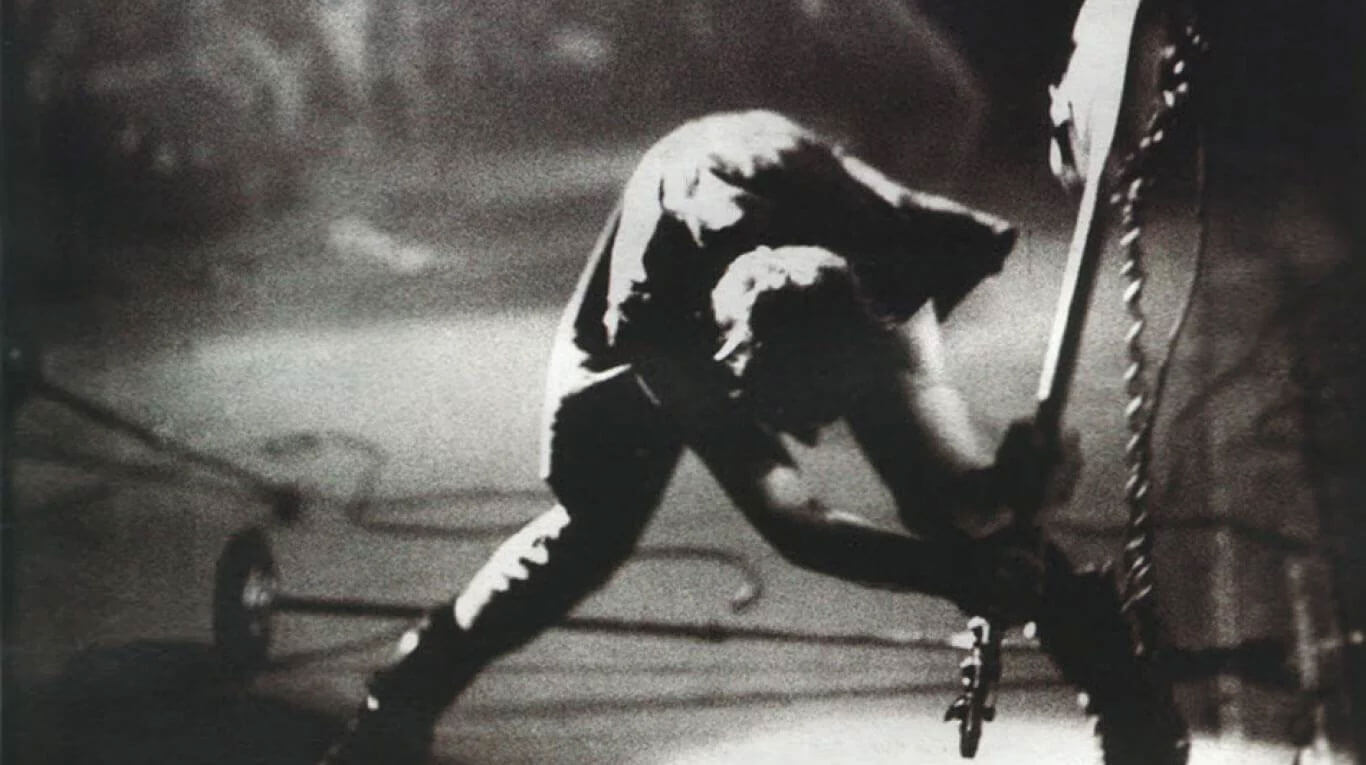 La fotografía que representó la época dorada del rock: Rompiendo el bajo por The Clash